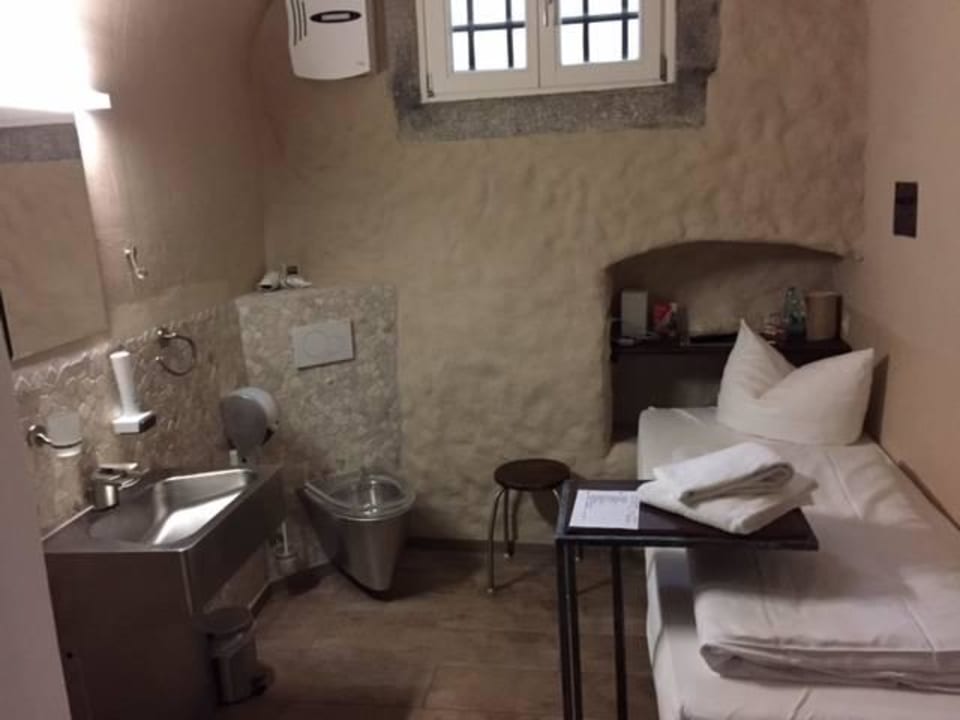 Die Einzelzelle Hotel Fronfeste