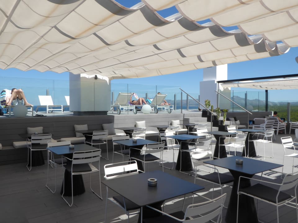 Restaurant BG Tonga Tower Design Hotel & Suites