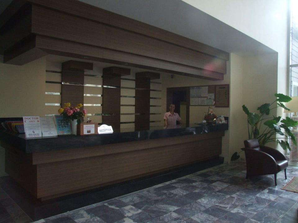 Die Rezeption Hotel Sirma