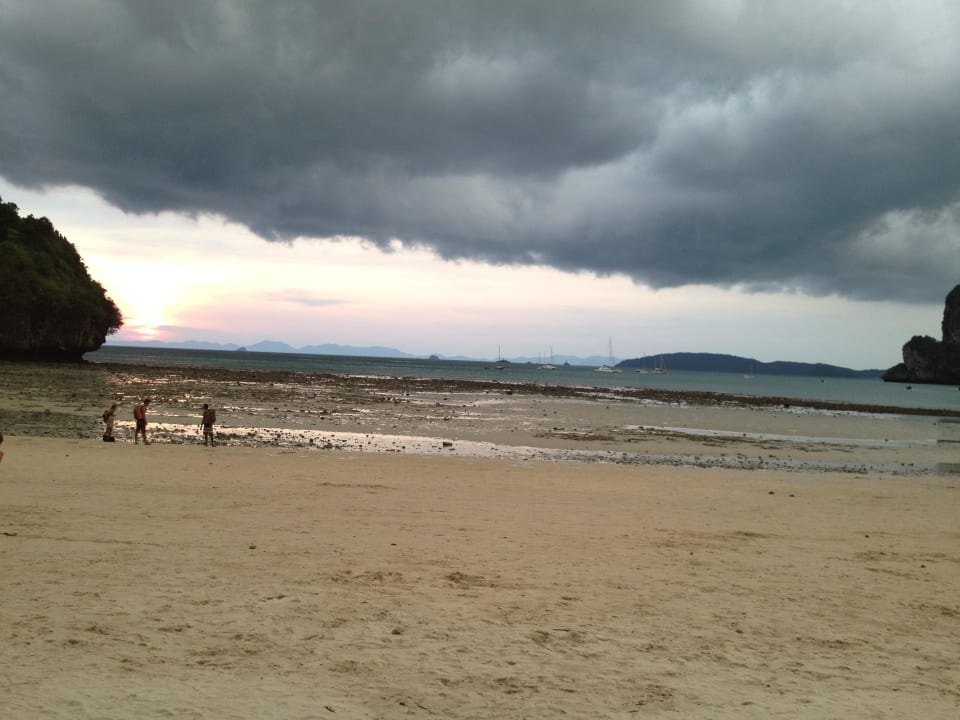 Railay West bei Ebbe Hotel Railay Bay Resort & Spa