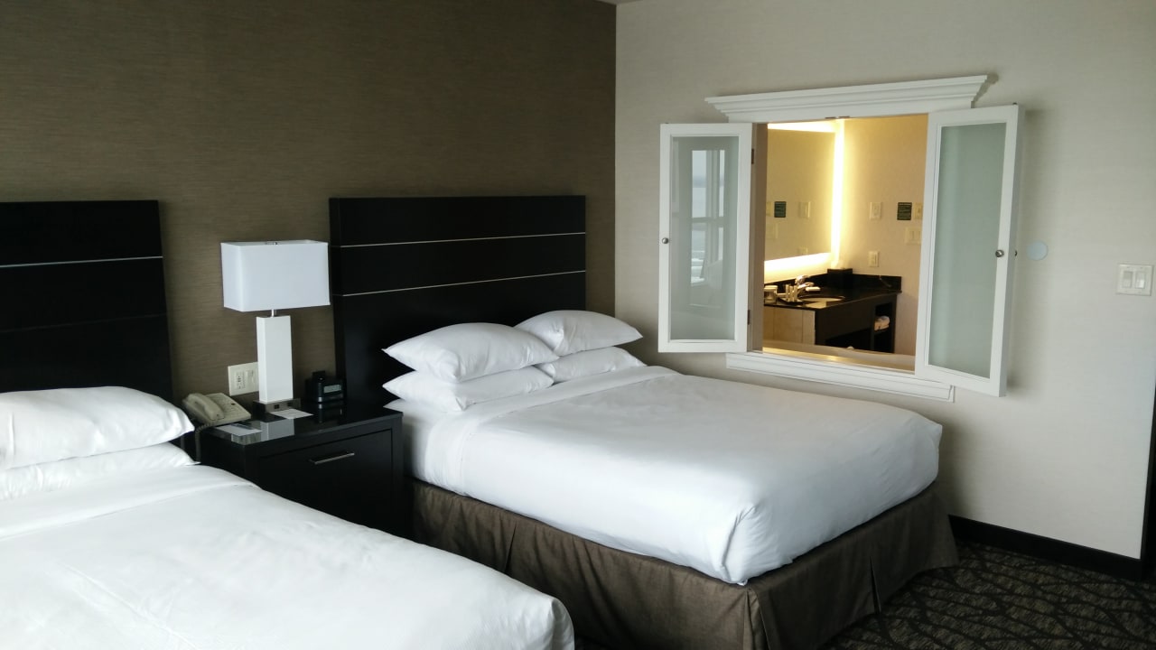 Zimmer Embassy Suites Hotel Niagara Falls / Fallsview