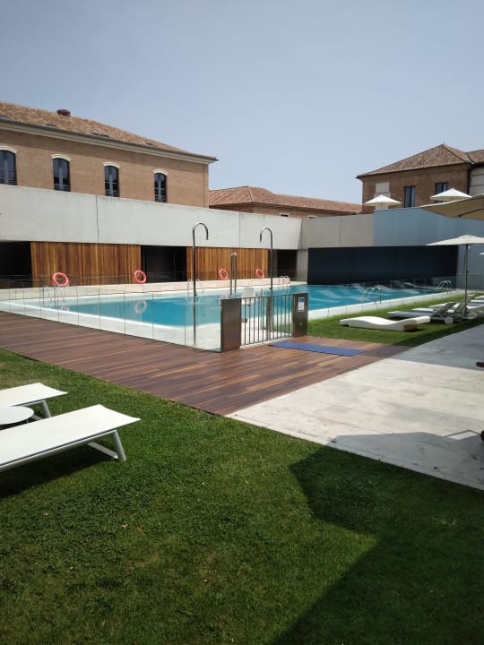 Pool Hotel Parador de Alcalá de Henares