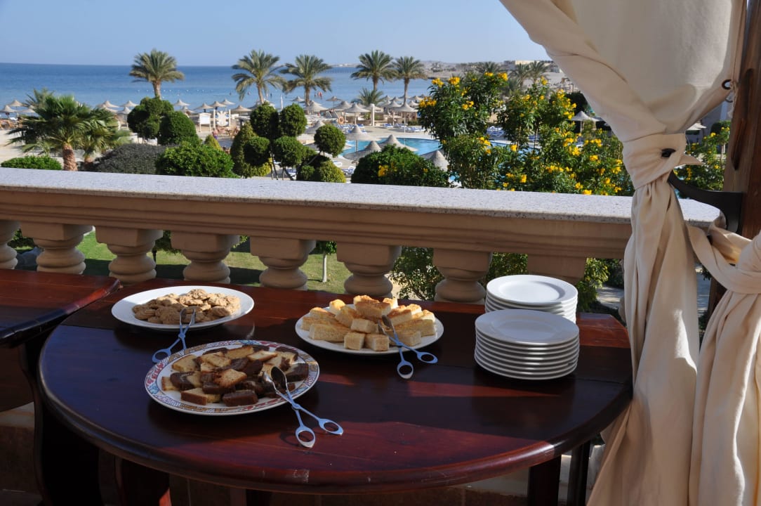 Lounge bar Nessma Shoni Bay