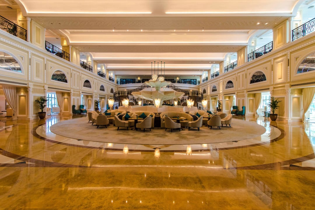 "Peacock Alley" Waldorf Astoria Ras Al Khaimah (Ras alKhaimah