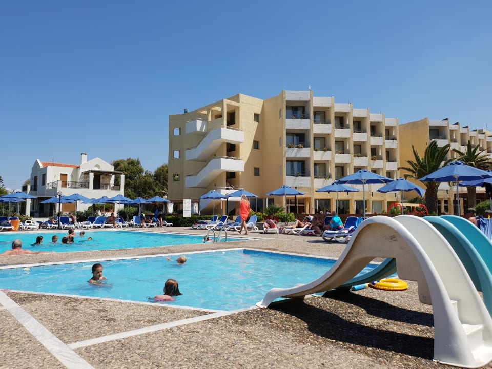 Pool Dessole Dolphin Bay Resort