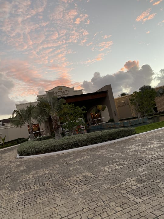 Außenansicht Secrets Royal Beach Punta Cana - Adults only