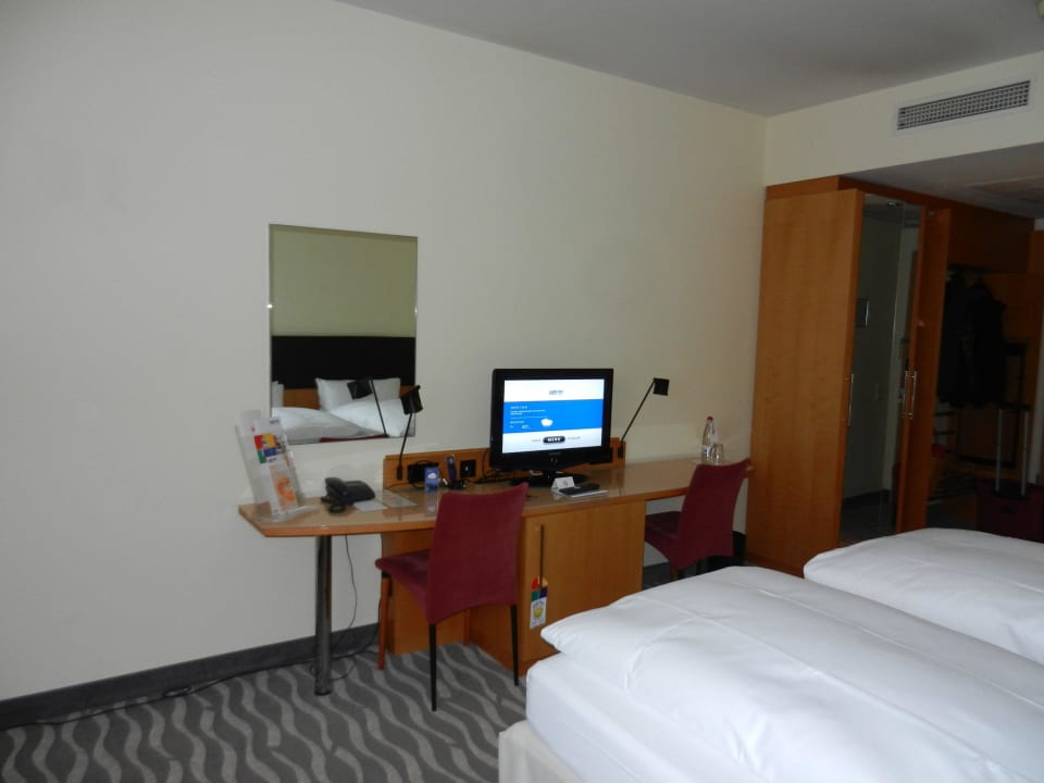 Flachbildschirm Mercure Hotel Bochum City