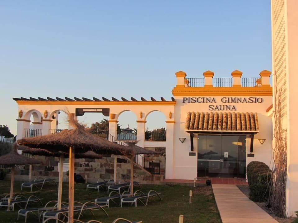 Hallenbad... Hipotels Flamenco Conil