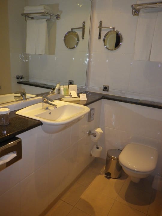 Badzimmer Crowne Plaza ® Hamburg - City Alster
