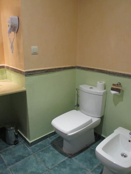 Pokój Anezi Tower Hotel