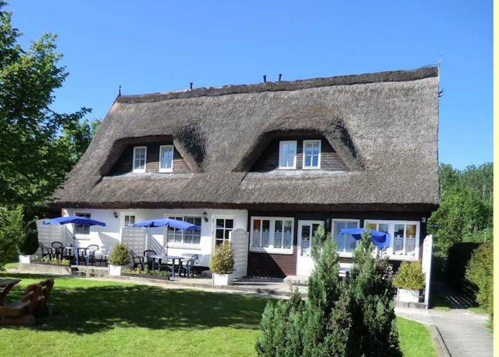 Ferienwohnungen unter dem Reetdach Ferienanlage Altes Forsthaus