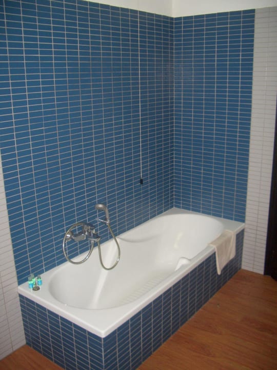 Dusche ohne Vorhang & Duschkopfhalter Hotel Costa Verde