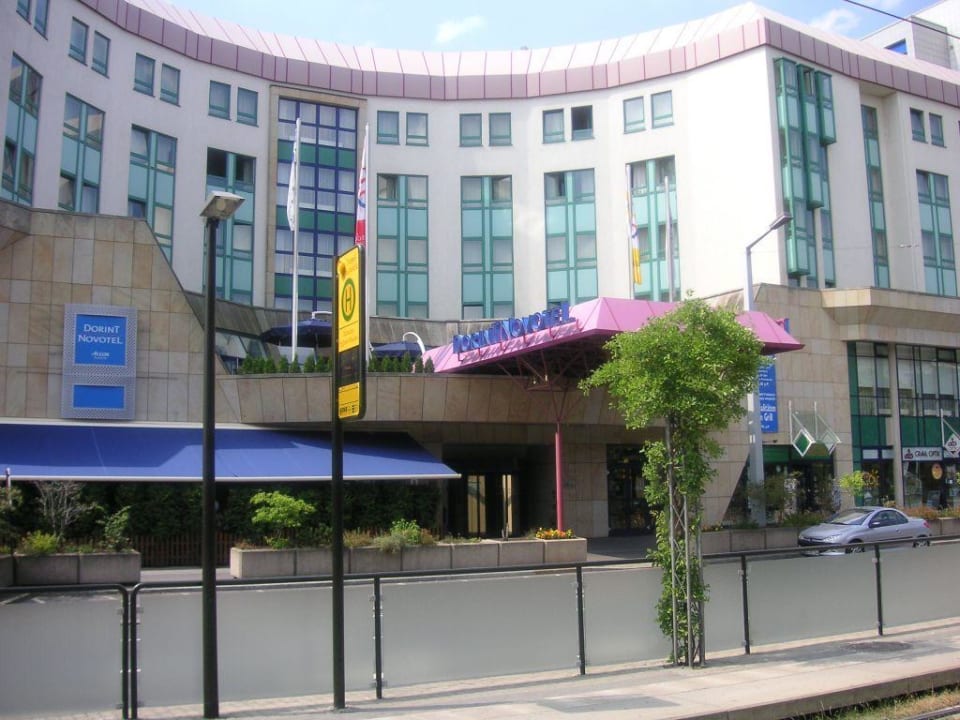 Aussenansicht des Hotels Dorint Hotel Dresden