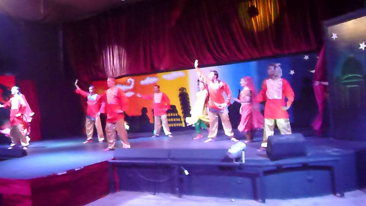 Abendshow des Animationsteams Hotel Mercure Hurghada