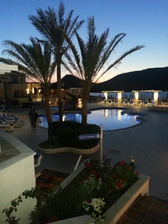 Sonnenuntergang Pool Parque Nereida Suites Hotel