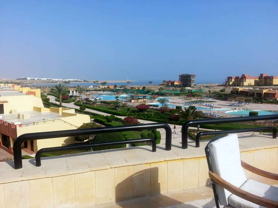 Von der Bar aus Malikia Resort Abu Dabbab