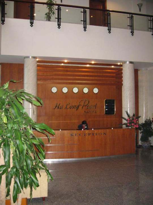 Rezeption Hotel Halong Pearl