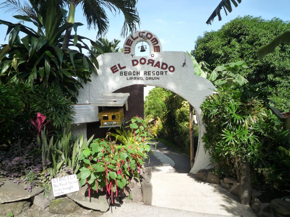 Eingang Hotel El Dorado Beach Resort