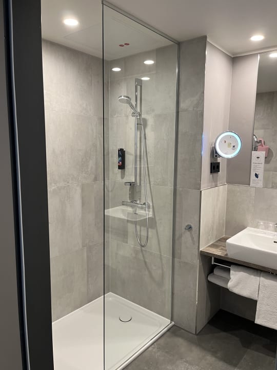 Zimmer Holiday Inn - the niu, Hub Dusseldorf Messe