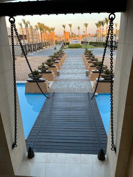 Außenansicht Pickalbatros Palace Hotel-Port Ghalib