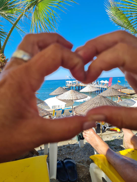 Strand Club Dizalya