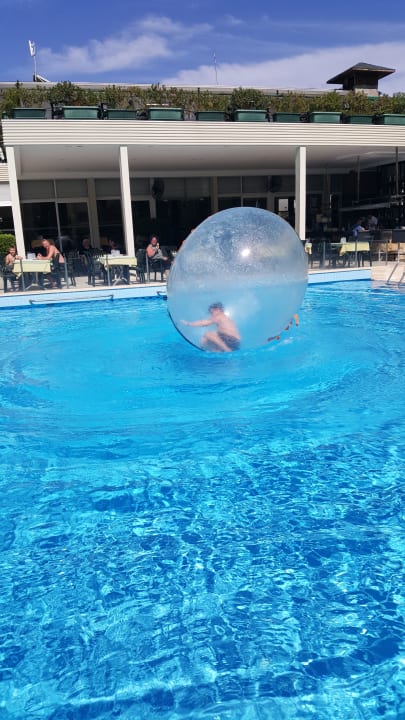Auf Wasser gehen Hotel Gardenia Beach