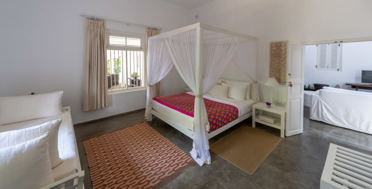 Zimmer Taru Villas, 906- Hikkaduwa