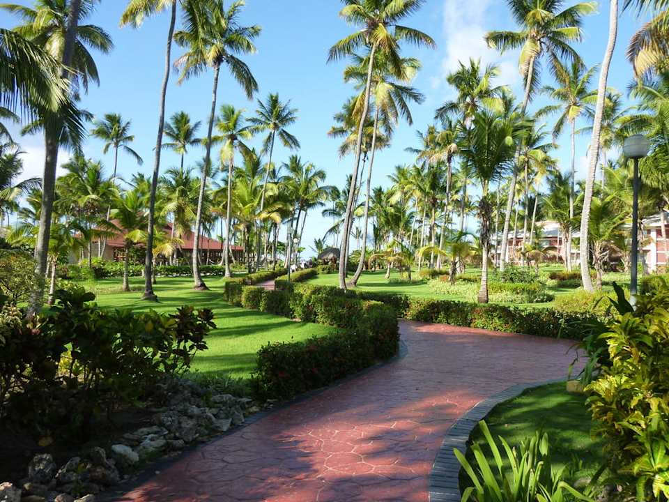 Weg vom Pool zum Strand Grand Palladium Select Bávaro Resort & Spa