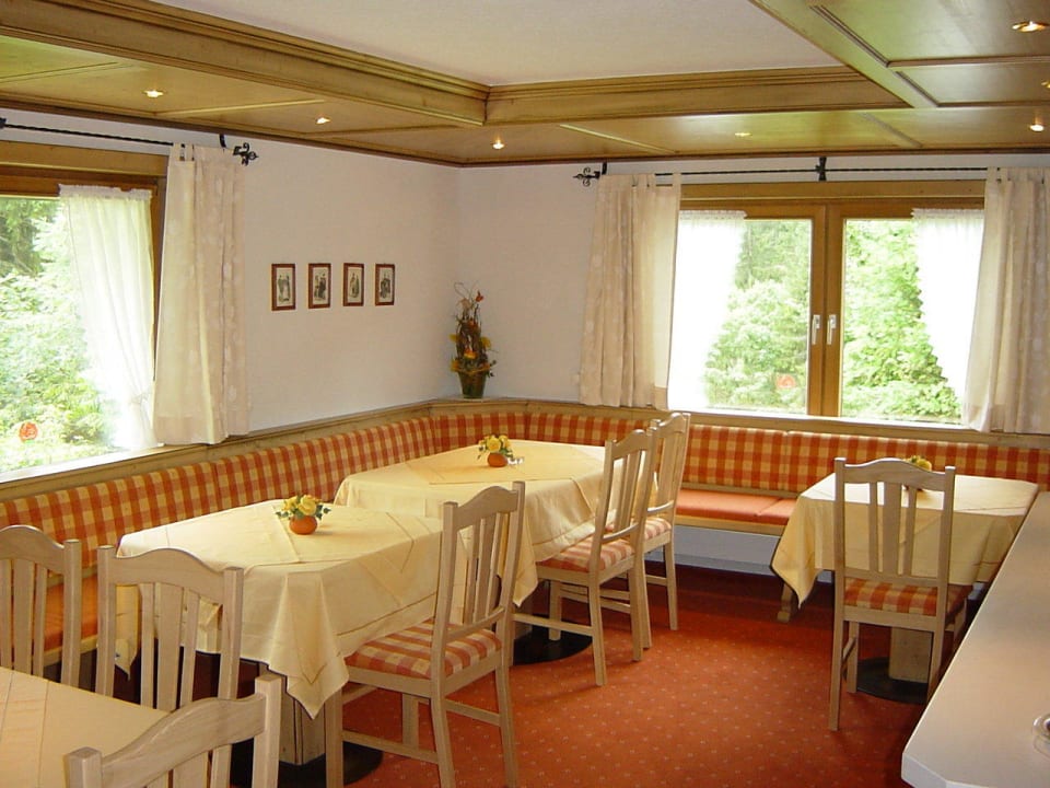 Frühstücks- und Aufenthaltsraum Gästehaus Tannegg