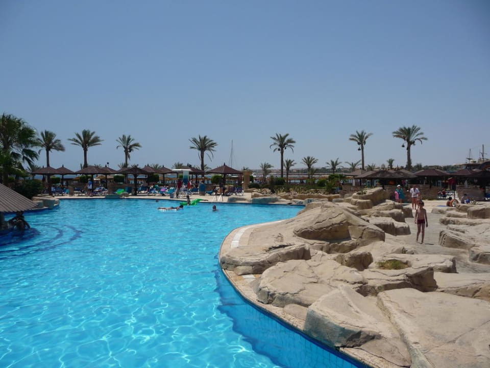 Hauptpool SUNRISE Royal Makadi Resort