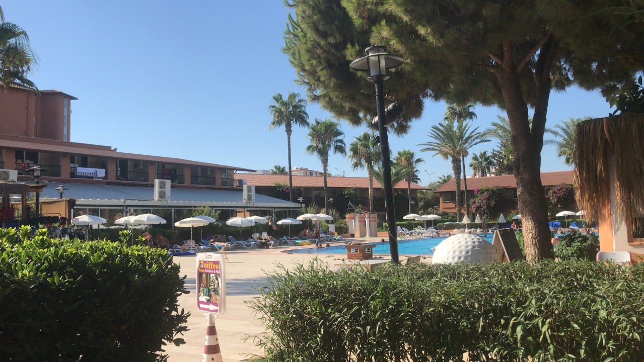 Pool Club Turtas Beach Hotel