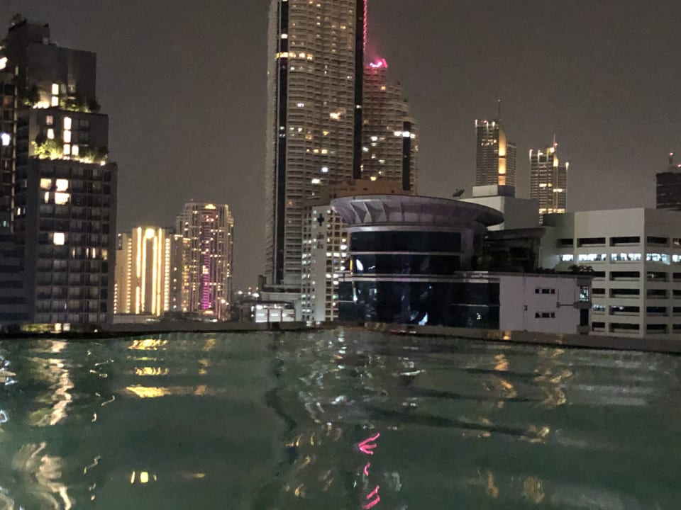 Pool Eastin Grand Hotel Sathorn