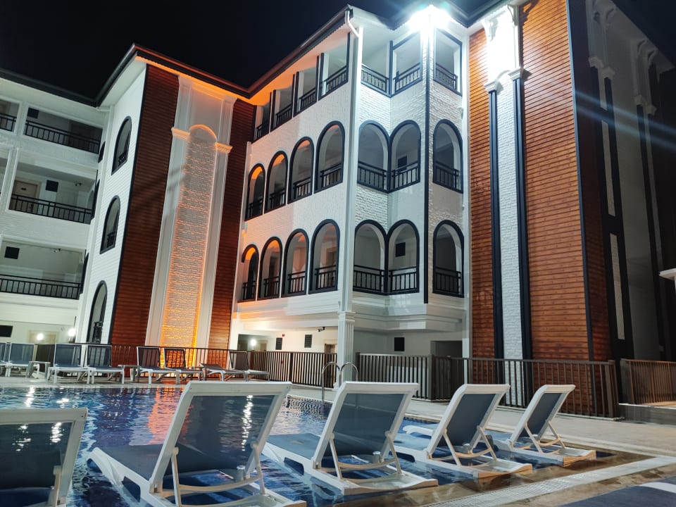 Außenansicht Akalia Resort Hotel & Spa