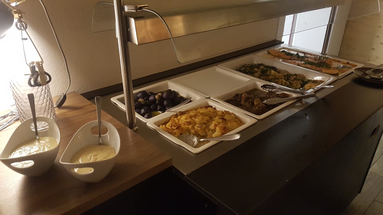 Gastro Countryhotel Sveinbjarnargerdi