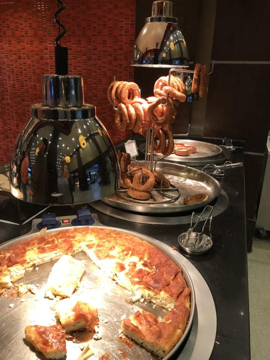 Frühstück  Limak Lara Deluxe Hotel & Resort