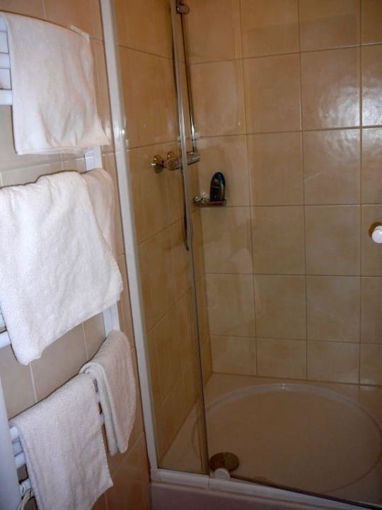 Dusche Hotel Lumen am Hauptbahnhof