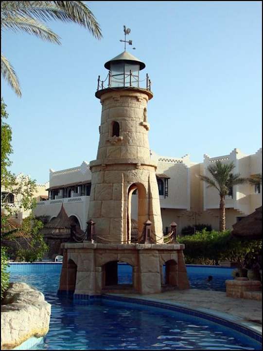 Basen przy hotelu Hotel El Faraana Reef Resort