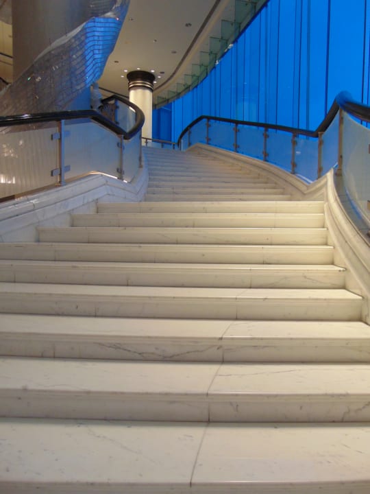 Lobby Harbour Grand Kowloon