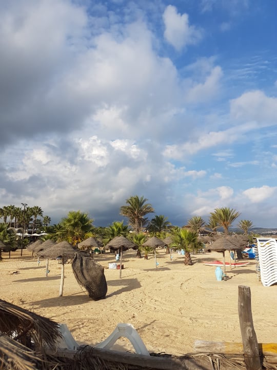 Strand Hotel Nesrine