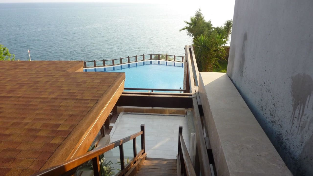 "Abgang" vom Restaurant zum Pool usw. Ramada Plaza by Wyndham Antalya