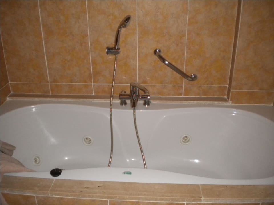 Whirlpool-Badewanne VIVA Cala Mesquida Suites & Spa 16+