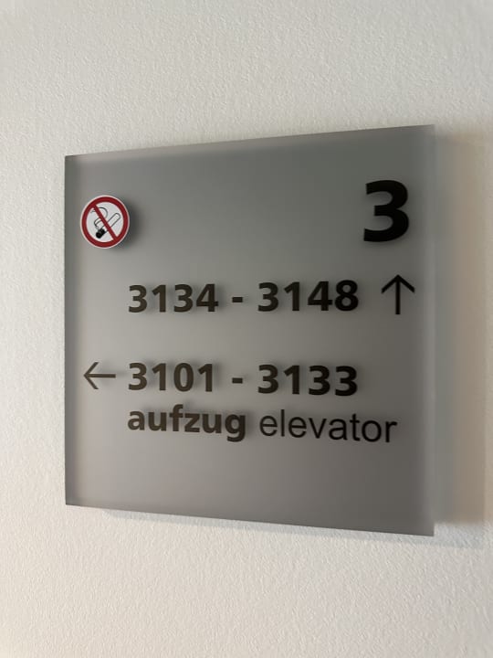 Sonstiges Mövenpick Hotel Stuttgart Airport