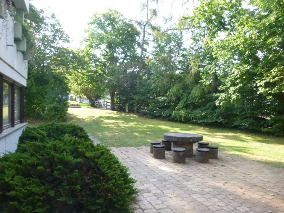 Terrasse vor dem Gruppenraum Gruppenhaus Kallmünz