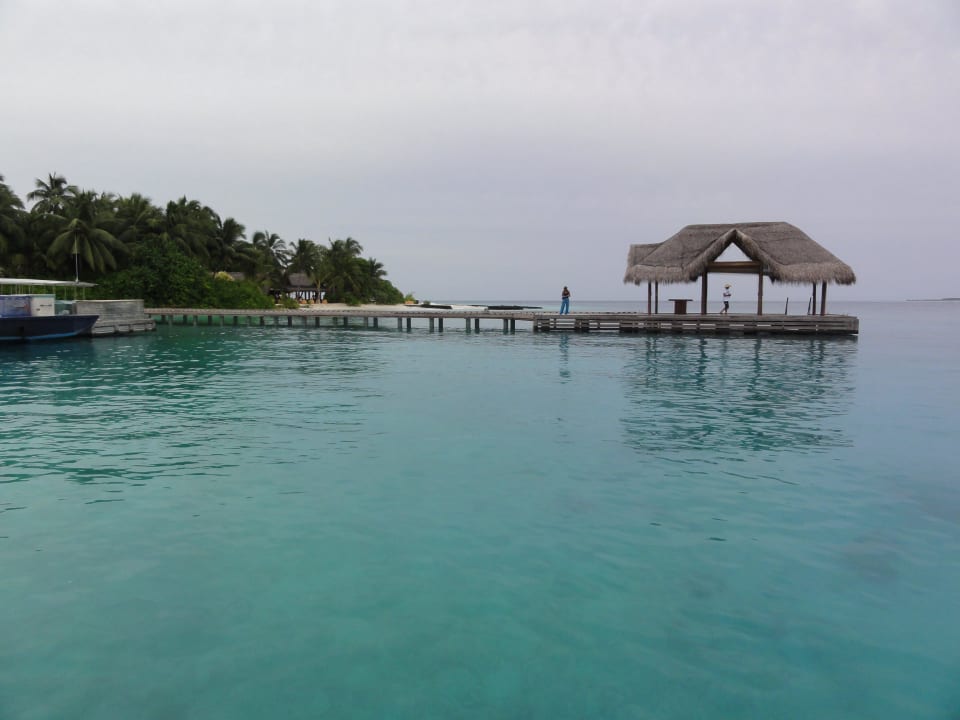 Steg zur Hauptrezeption Kuramathi Maldives