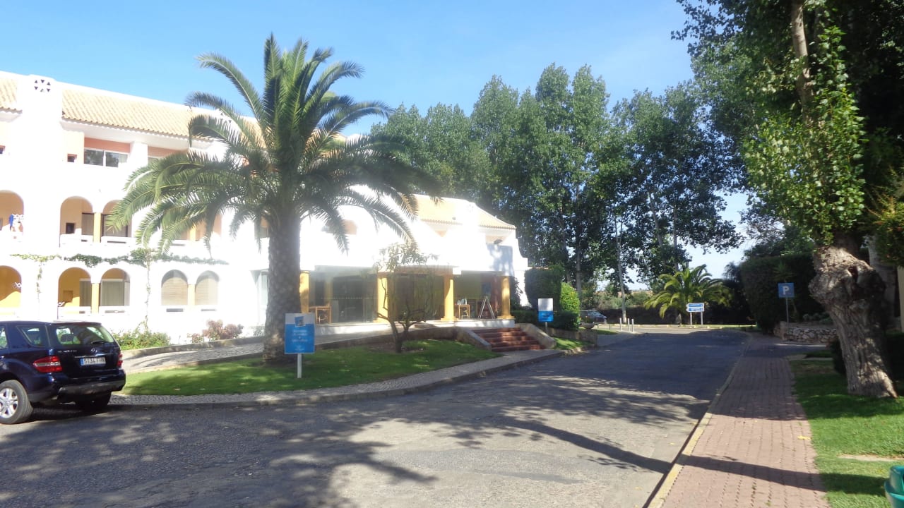 Hoteleingang Golden Club Cabanas