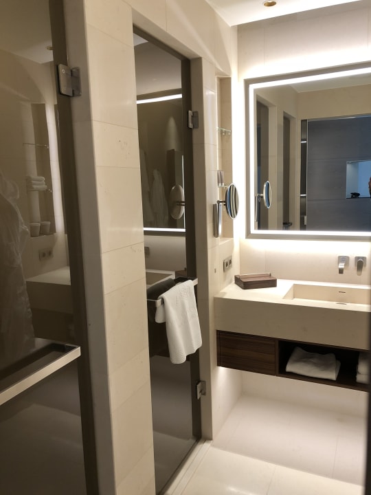 Zimmer The Fontenay Hamburg