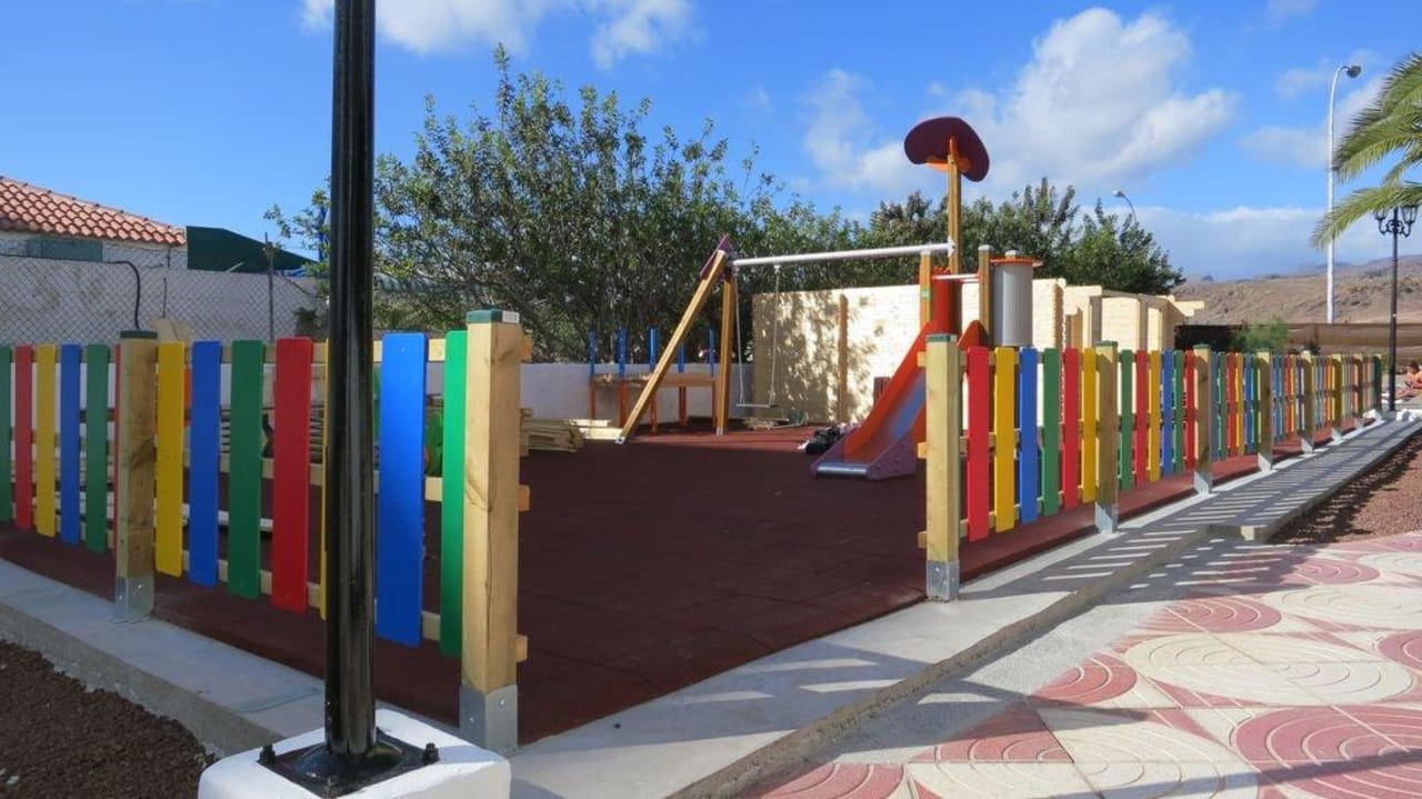 "Kinderparadies" November 2014 im Aufbau Servatur Playa Bonita