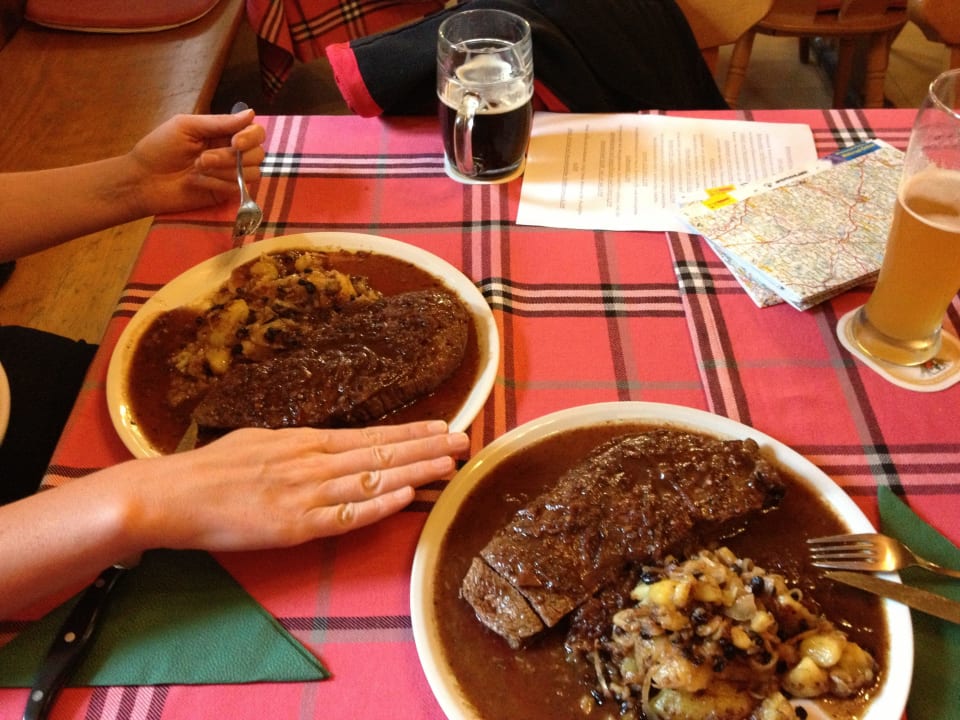 Unser Wunschgericht "das Steak" afrikanische Art Hotel Adler / Gasthof Zum verkauften Großvater