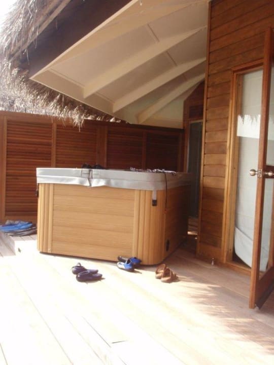 Wasservilla mit Jacuzzi Kuramathi Maldives