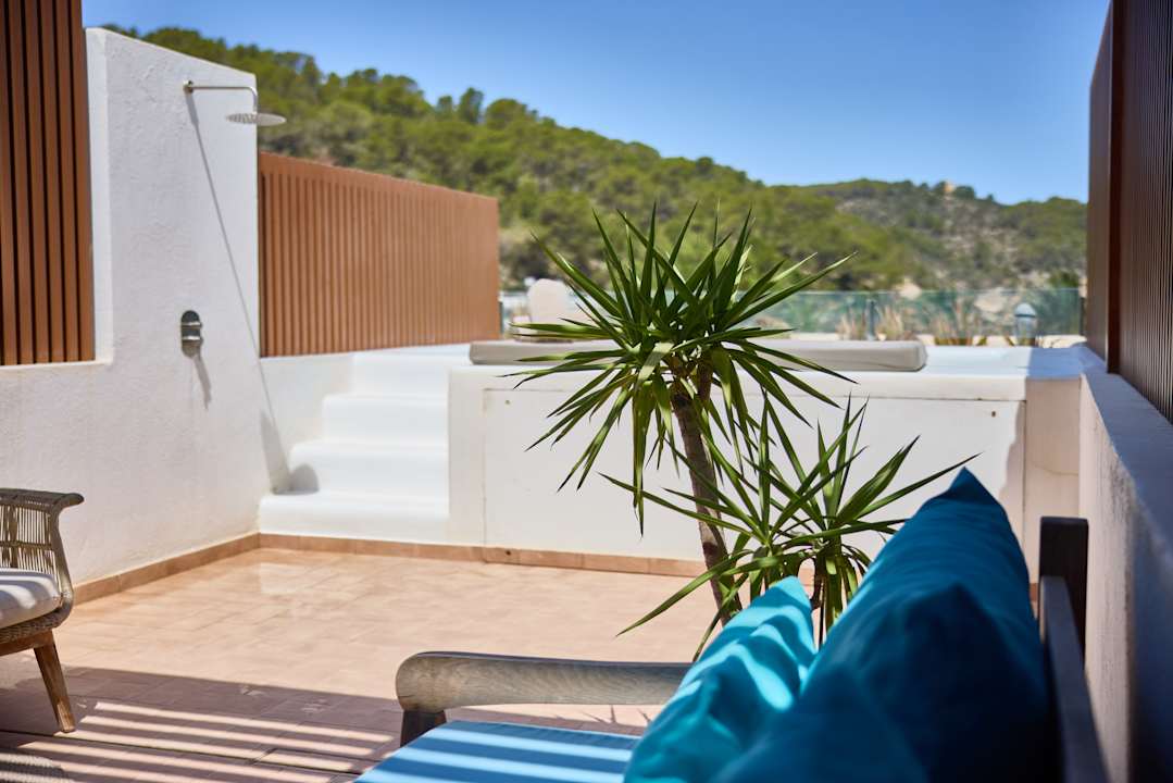 Zimmer Cala San Miguel Ibiza Resort, Curio Collection by Hilton